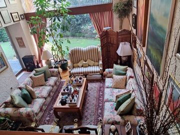 Se vende excelente casa en Lomas Hipódromo (V)