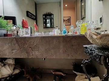 Se vende excelente casa en Lomas Hipódromo (V)