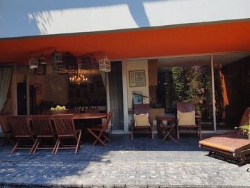 Se vende excelente casa en Lomas Hipódromo (V)