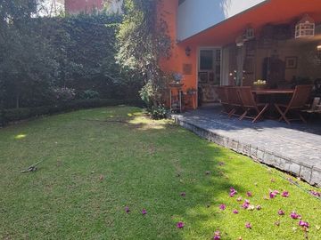 Se vende excelente casa en Lomas Hipódromo (V)