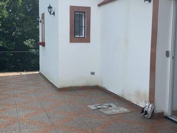 BONITA CASA EN VENTA CON ACABADOS DE LUJO