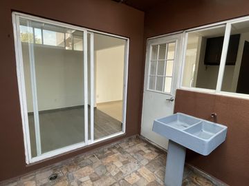 Casa en condominio en  CONVENTO DE MURCIA, LAS MISIONES I, TOLUCA ESTADO DE MEXICO