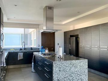 Departamento en  Blvd. Campestre, Col. El refugio campestre