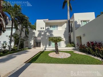 Casa en  Venta en Villa Magna