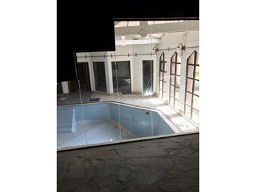 VENTA DE 9,6 HECTREAS DE QUINTA CON VIVIENDAS ÚNICAS Y GALPÓN