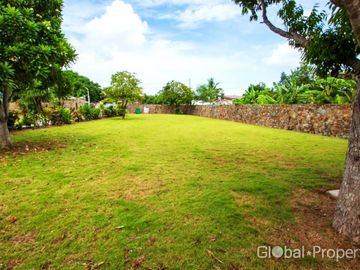 Luxury pool villa on a spacious land plot with mountain views