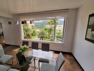 VENTA CASA - 3 DORMITORIOS - ESTUDIO - CUMBAYA