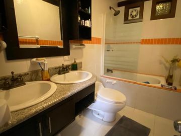 HERMOSA CASA EN VENTA, SECTOR PARQUE INDUSTRIAL