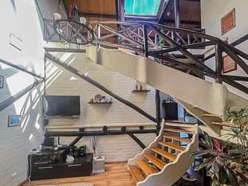HERMOSA CASA EN VENTA, SECTOR PARQUE INDUSTRIAL