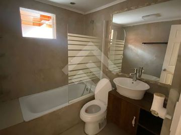 Casa en Venta en Avenida Teniente Cruz