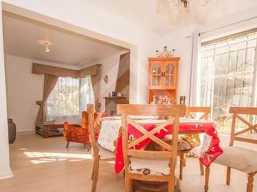 Casa en Venta en Avenida el Parrón