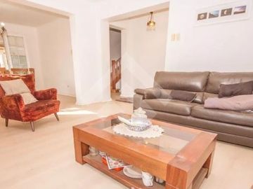 Casa en Venta en Avenida el Parrón