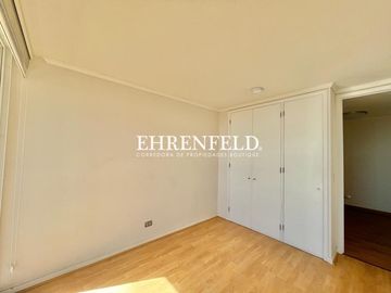 Jardín del Mar, Viña del Mar. Departamento con vista al mar, 120 M2.