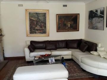 Casa en venta 5 dormitorios. La Horqueta. San Isidro.