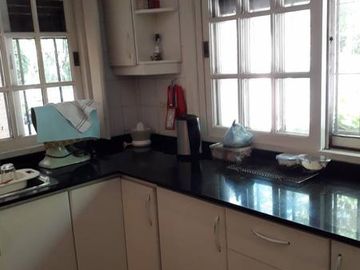 Casa en venta 5 dormitorios. La Horqueta. San Isidro.
