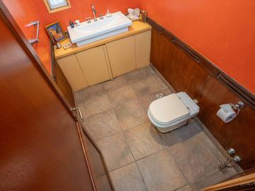CASA EN VENTA EN LAS LOMAS DE SAN ISIDRO CON GRAN TERRENO