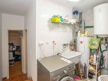 CASA EN VENTA EN LAS LOMAS DE SAN ISIDRO CON GRAN TERRENO