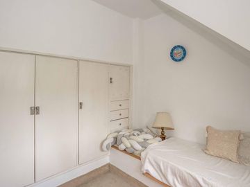 CASA EN VENTA EN LAS LOMAS DE SAN ISIDRO CON GRAN TERRENO