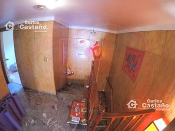 Gran Chalet Ideal Vivienda Multifamiliar + Profesional en Exc Sector