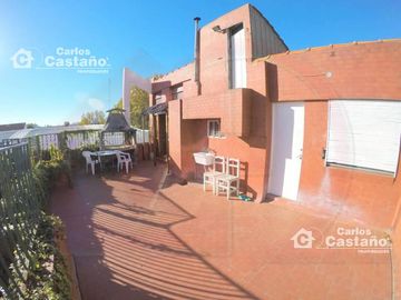 Gran Chalet Ideal Vivienda Multifamiliar + Profesional en Exc Sector