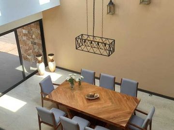 Venta de Residencia de Lujo en NorteMérida – Ubicación Exclusiva y Diseño