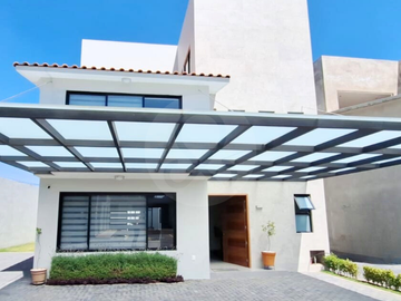 Casa en condominio en venta en Llano Grande