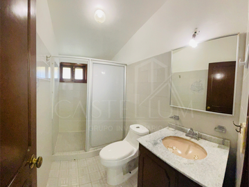 Casa sola con alberca en venta en Lomas de Cortes Cuernavaca, Morelos
