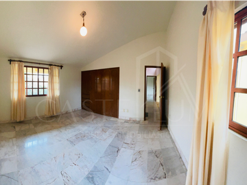 Casa sola con alberca en venta en Lomas de Cortes Cuernavaca, Morelos