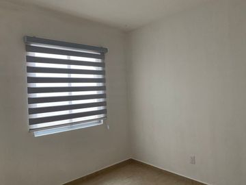 RENTÓ CASA EN COLINA ESMERALDA