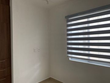 RENTÓ CASA EN COLINA ESMERALDA