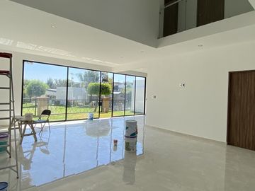 ESPECTACULAR CASA JUNTO A ÁREA VERDE, EXCELENTES VISTAS EN LOMAS II