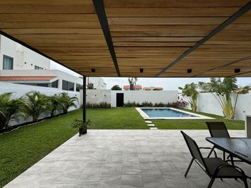 Casa en Fraccionamiento El Sendero Residencial