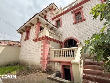 Casa en Venta en Cercado - cerca a la Av. Goyoneche