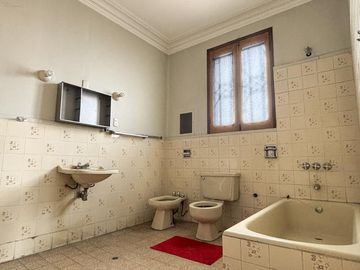Casa en Venta en Cercado - cerca a la Av. Goyoneche