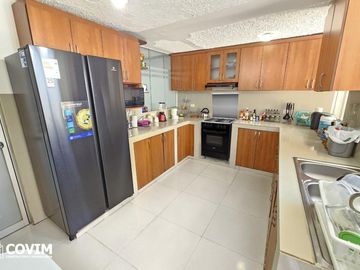 VENDO CASA EN LA URB LOS RODANTES  DEL SUR EN  JOSE LUIS BUSTAMANTE Y RIVERO
