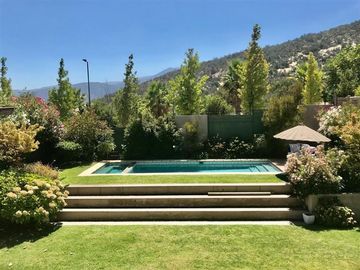 Casa en Venta en San Carlos de Apoquindo