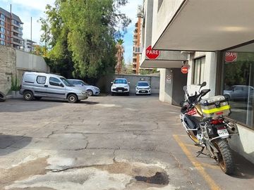 Oficina en Venta en Av. Eliodoro Yáñez / Matilde Salamanca