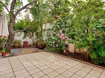 Casa en pasaje cerrado, excelente ubicación. Venta La Reina