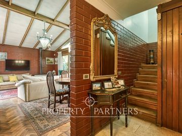 Casa en pasaje cerrado, excelente ubicación. Venta La Reina