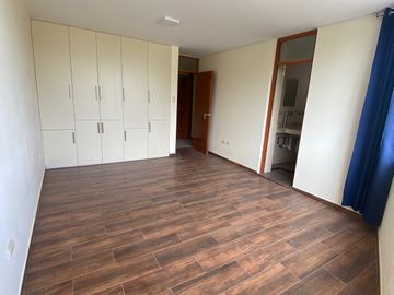 ALUILO DEPARTAMENTO EN URB. EXCLUSIVA DE SELVA ALEGRE