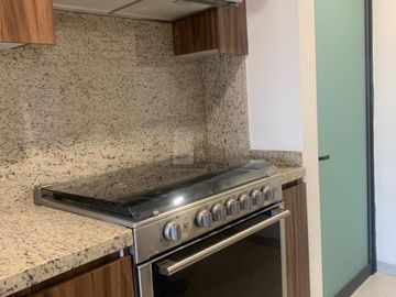 Departamento en primer nivel EN VENTA, sobre Avenida Sierra Leona