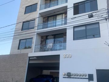 Departamento en primer nivel EN VENTA, sobre Avenida Sierra Leona