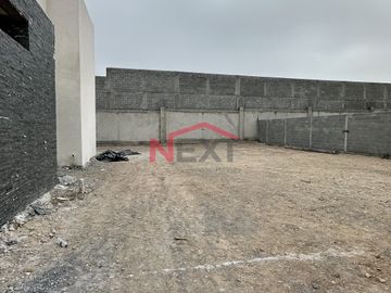 Casa en Venta en Residencial Canteras con 400m2 de Jardín