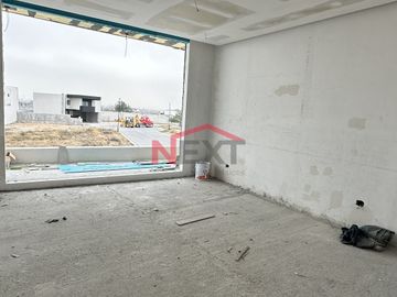 Casa en Venta en Residencial Canteras con 400m2 de Jardín