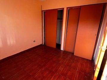 Oportunidad de Inversión, Acogedor Departamento antiguo en Santiago Centro.