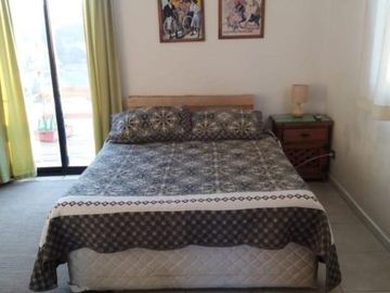 Gran Propiedad en Reñaca, Casa y 4 departamentos independientes.