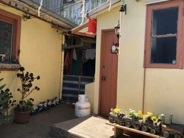 Oportunidad de Inversión, 5 Casas en un mismo terreno, ideal para proyecto hostal - residencial