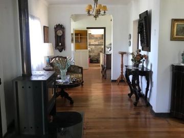 Gran Casona remodelada completamente, amplio terreno de 38.000 m2.