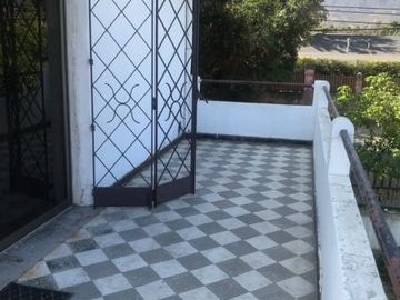 Gran Casona remodelada completamente, amplio terreno de 38.000 m2.