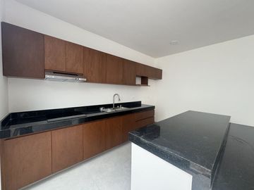 VENTA DE TOWN HOUSE MERIDA DE 3 NIVELES EN TEMOZON NORTE